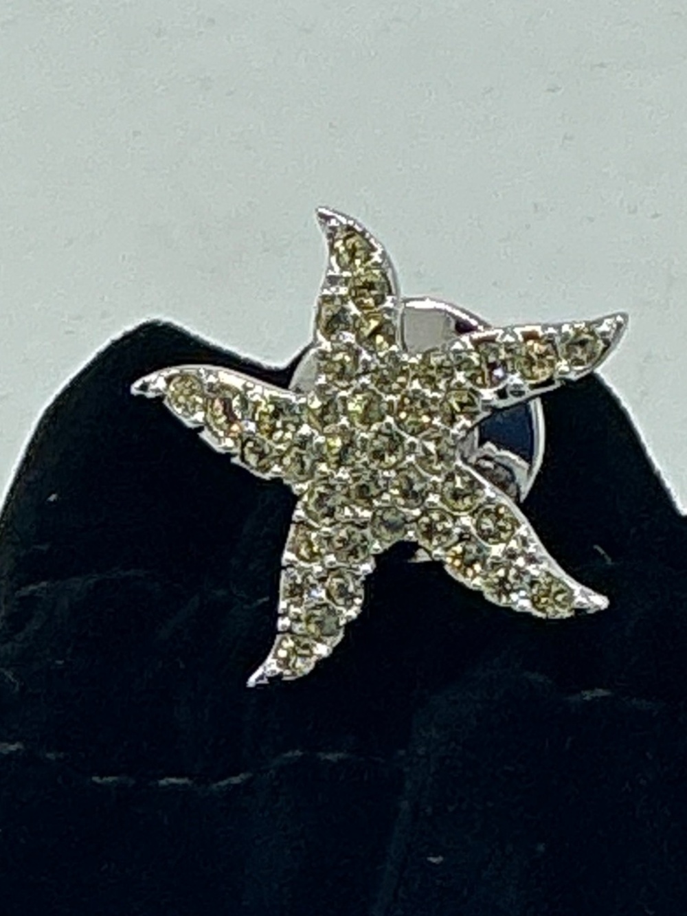 Swarovski Crystal Starfish Clear Pin Retired